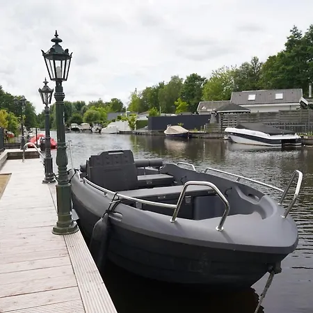 With Waterfront Sauna And Boat * Loosdrecht